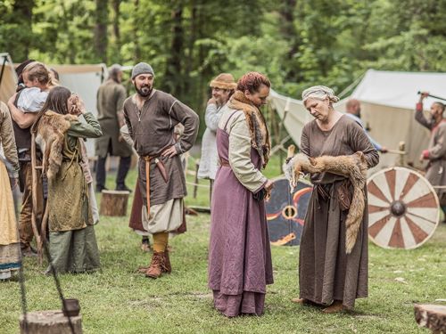 TWEEDE PAASDAG STRIJKEN DE ‘VIKINGEN’ WEER NEER IN HET KUINDERBOS